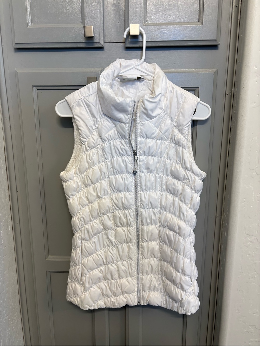 Athleta Full Zip White Puffer Vest NWOT
